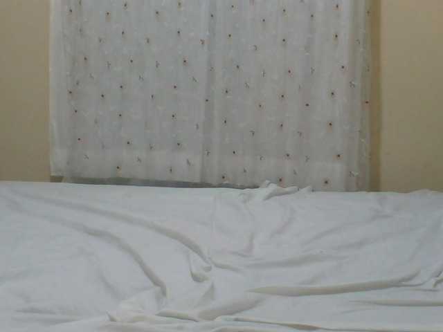 ShallyVee's BongaCams show and profile