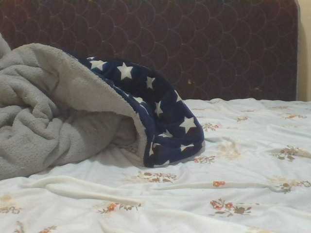 ShallyVee's BongaCams show and profile