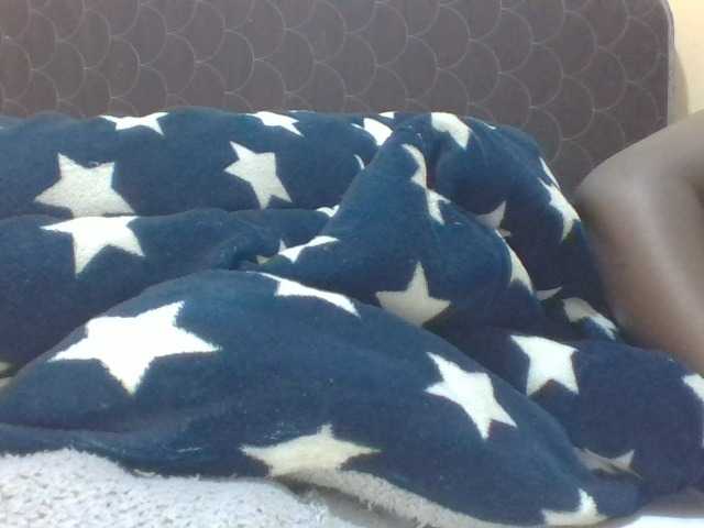 ShallyVee's BongaCams show and profile