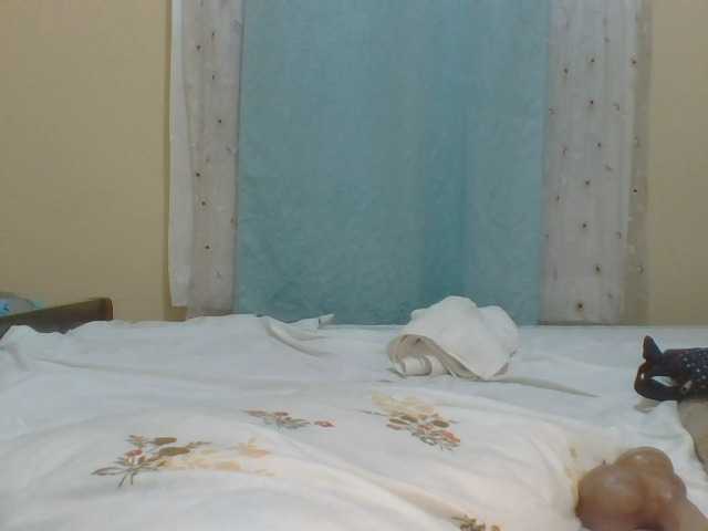 ShallyVee's BongaCams show and profile