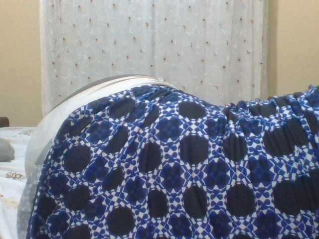 ShallyVee's BongaCams show and profile