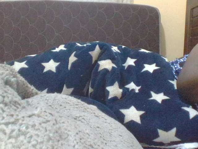 ShallyVee's BongaCams show and profile