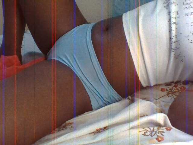 ShallyVee Live Cam on BongaCams