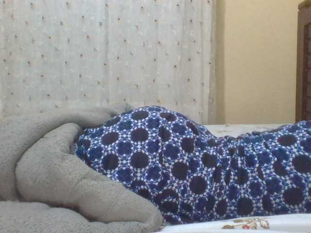 ShallyVee's BongaCams show and profile