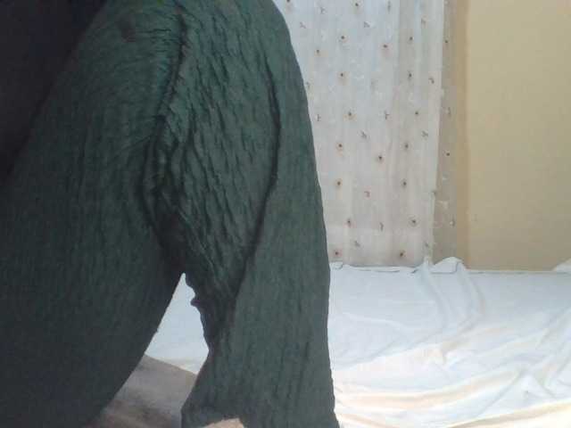 ShallyVee's BongaCams show and profile