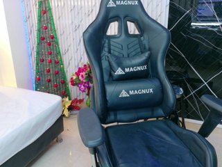 lararoberts1 Porn Show