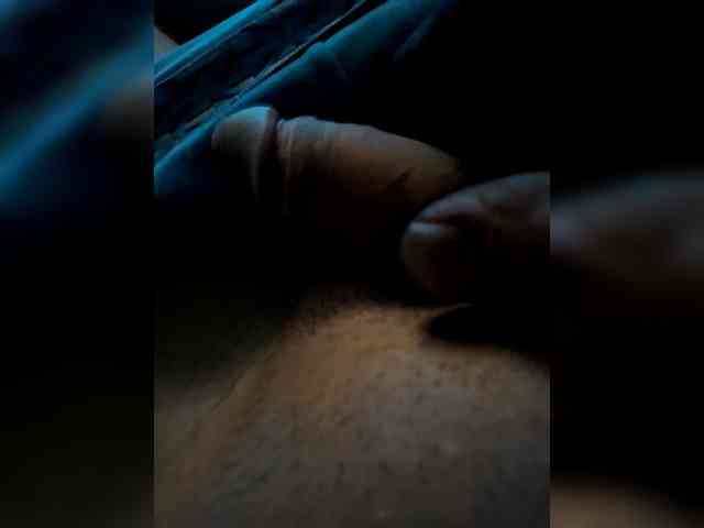 Adamtazz1602 Live Webcam on BongaCams