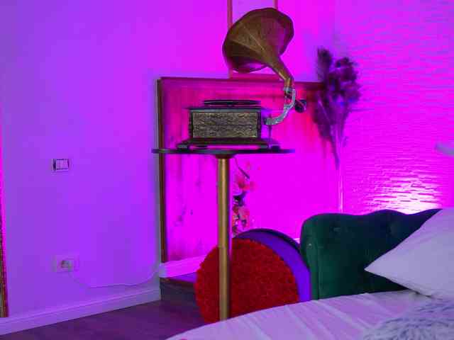 OlyviaVey webcam