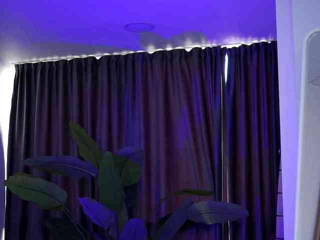 OlyviaVey webcam