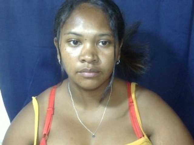 Leticiah webcam bongacams model stream image