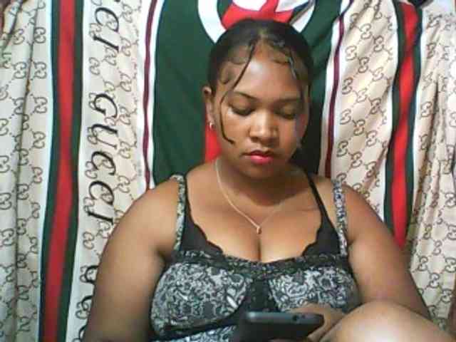 Leticiah webcam