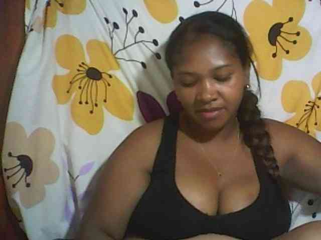 Leticiah Live Webcam on BongaCams
