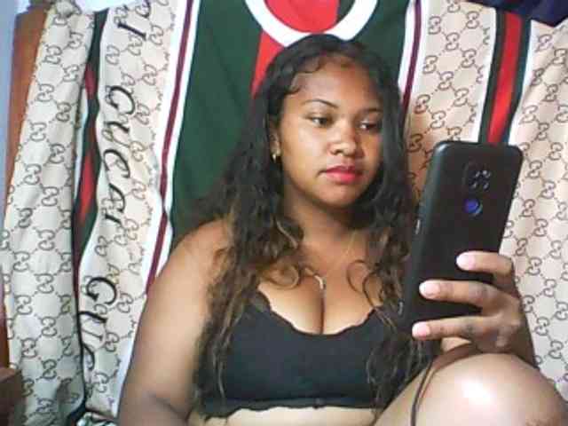 Leticiah webcam