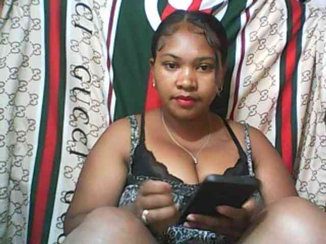 Leticiah webcam