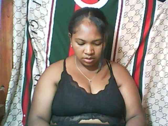 Leticiah Live Webcam on BongaCams