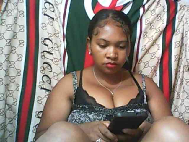 Leticiah webcam