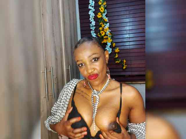 SultryEbony