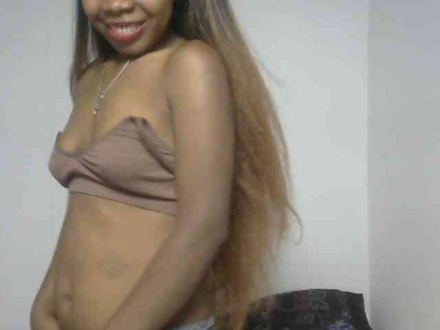 Blacksexy18 webcam