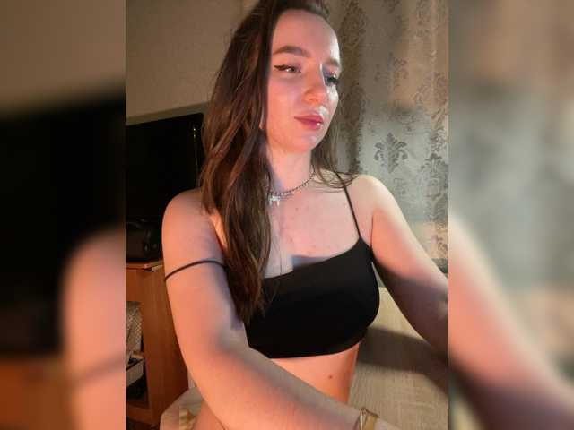 OlaChikaMamasita's BongaCams show and profile