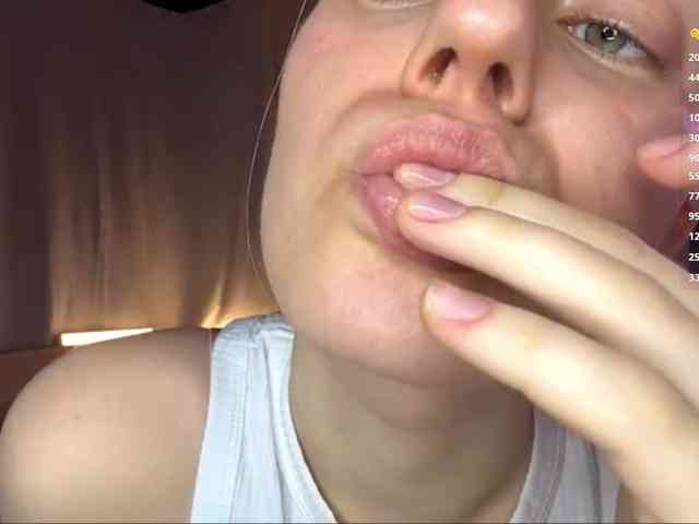 MargueritaMusto webcam