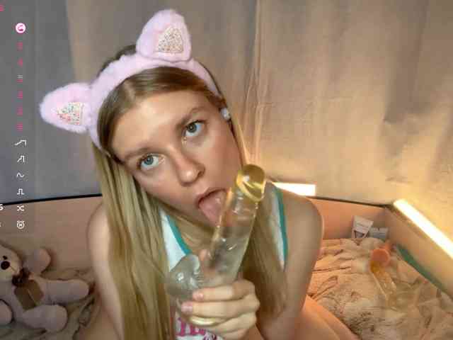 MargueritaMusto webcam