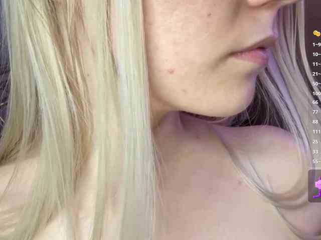 MargueritaMusto webcam