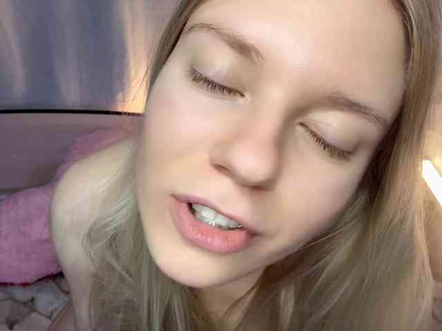 MargueritaMusto webcam