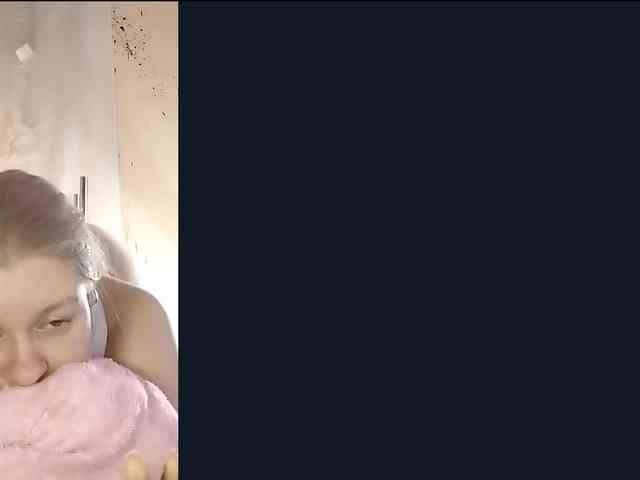 MargueritaMusto webcam