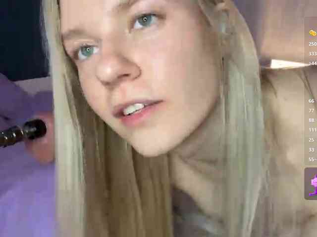 MargueritaMusto webcam