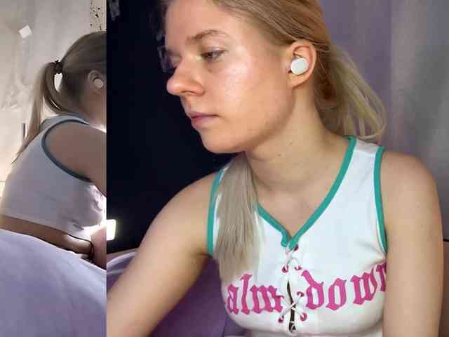 MargueritaMusto webcam