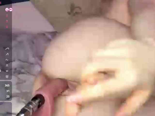 MargueritaMusto webcam