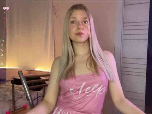 MargueritaMusto webcam