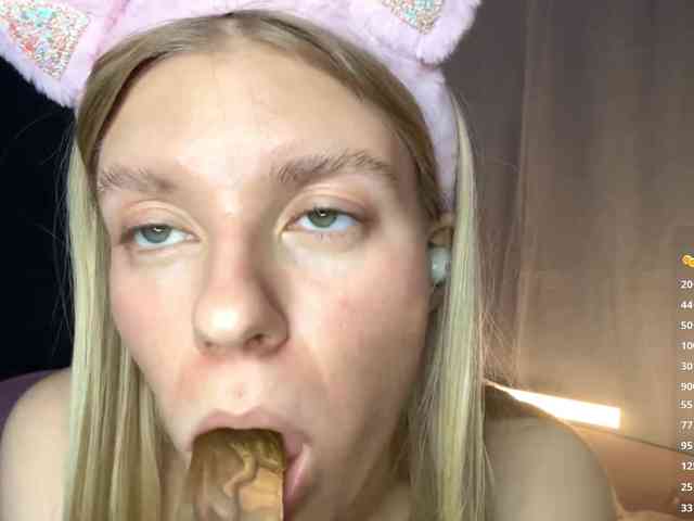 MargueritaMusto webcam