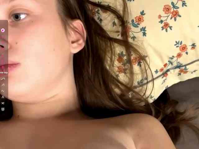 EvaLovesYouSoMuch webcam