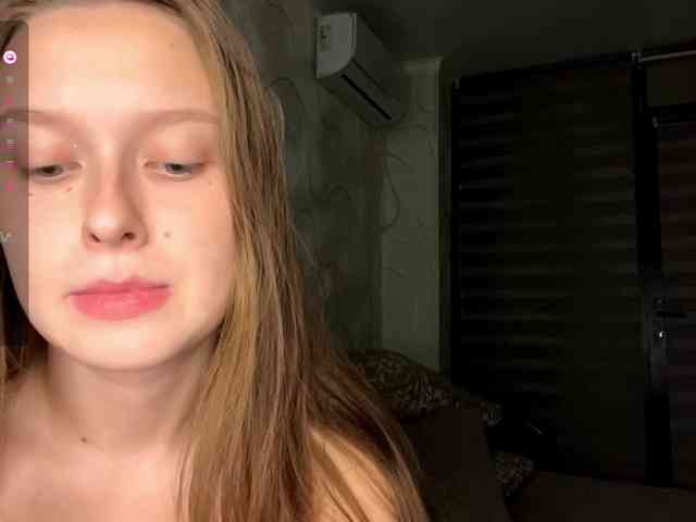 EvaLovesYouSoMuch webcam