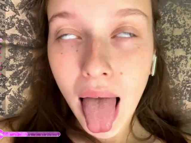 EvaLovesYouSoMuch webcam