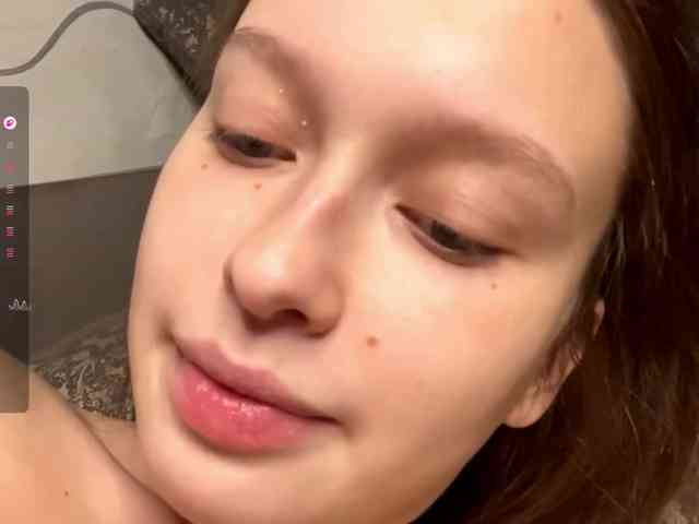 EvaLovesYouSoMuch webcam