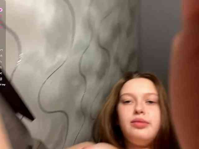 EvaLovesYouSoMuch webcam