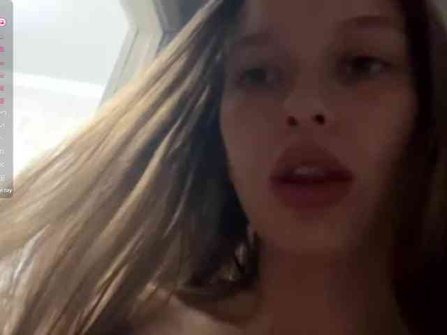 EvaLovesYouSoMuch webcam