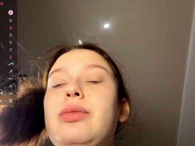 EvaLovesYouSoMuch webcam