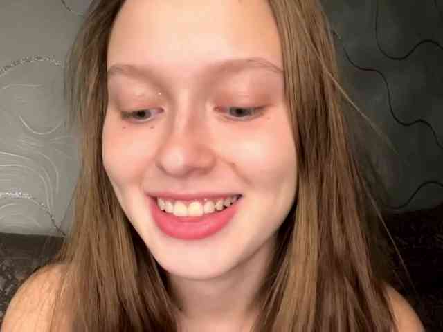 EvaLovesYouSoMuch webcam