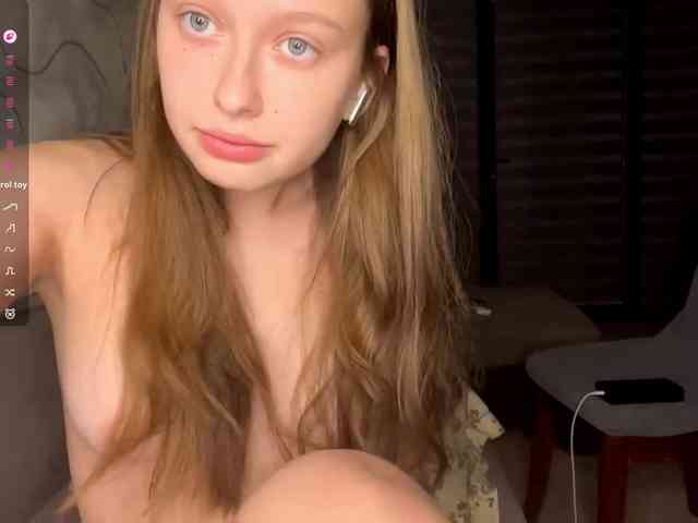 EvaLovesYouSoMuch webcam