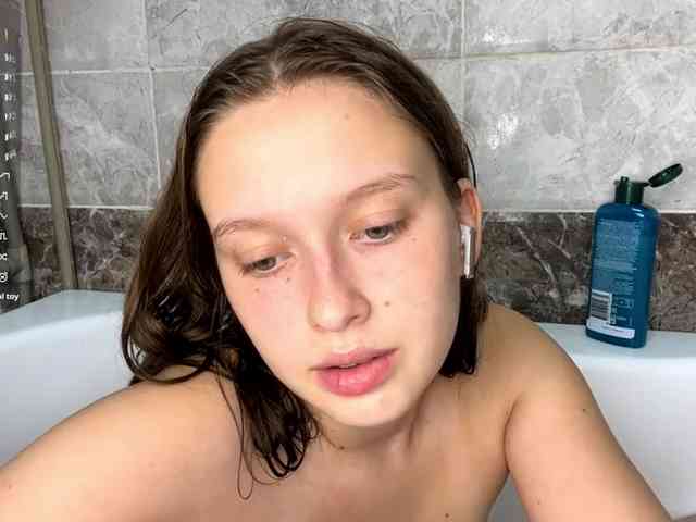 EvaLovesYouSoMuch webcam