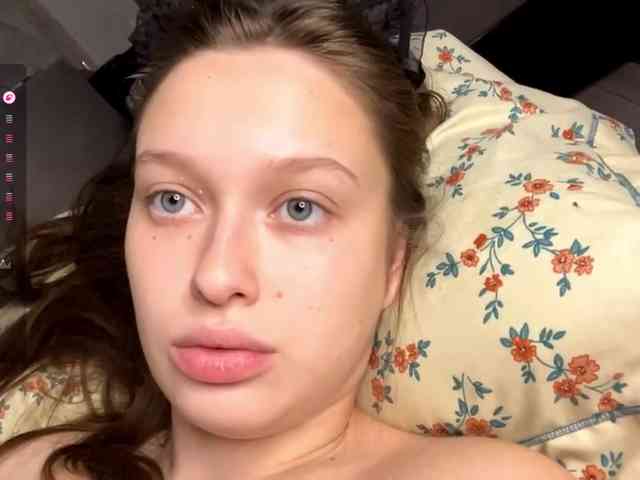 EvaLovesYouSoMuch webcam