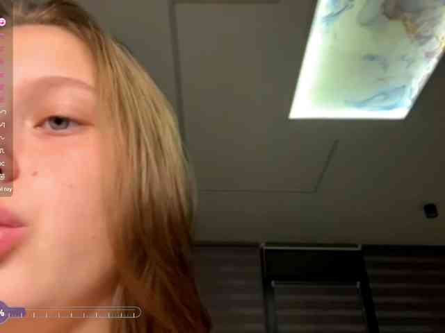 EvaLovesYouSoMuch webcam