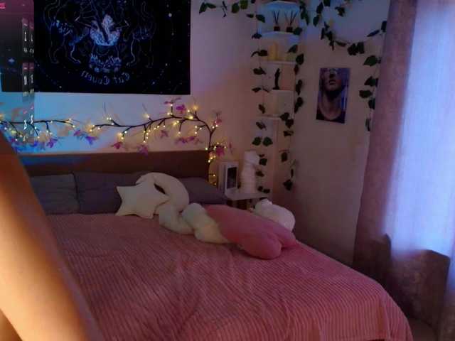 LunaraAdams from BongaCams