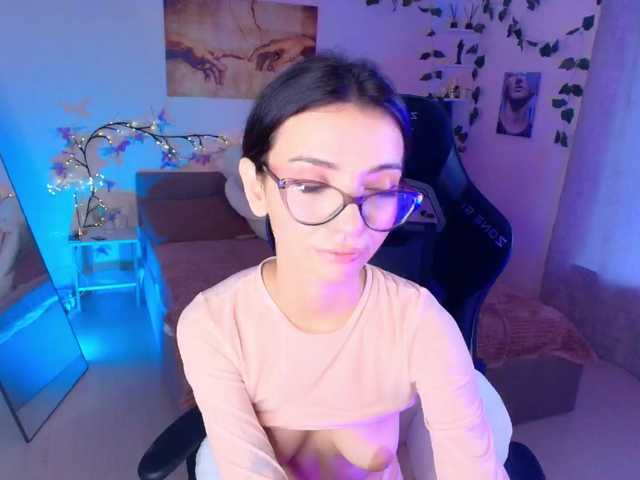 Video LunaraAdams