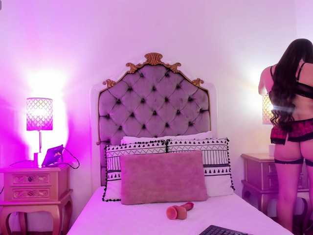 HarleyQueen666's BongaCams show and profile