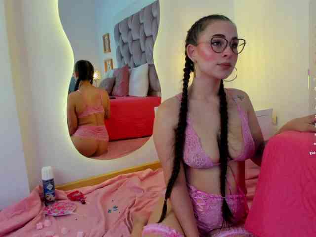 HarleyQueen666 webcam