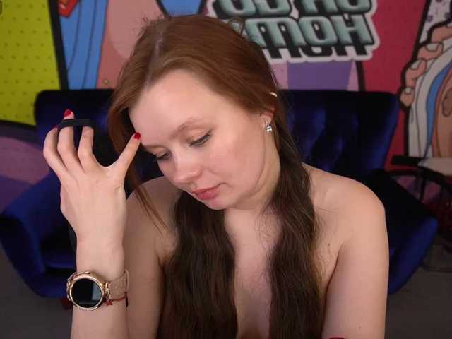 RedDoll's BongaCams show and profile